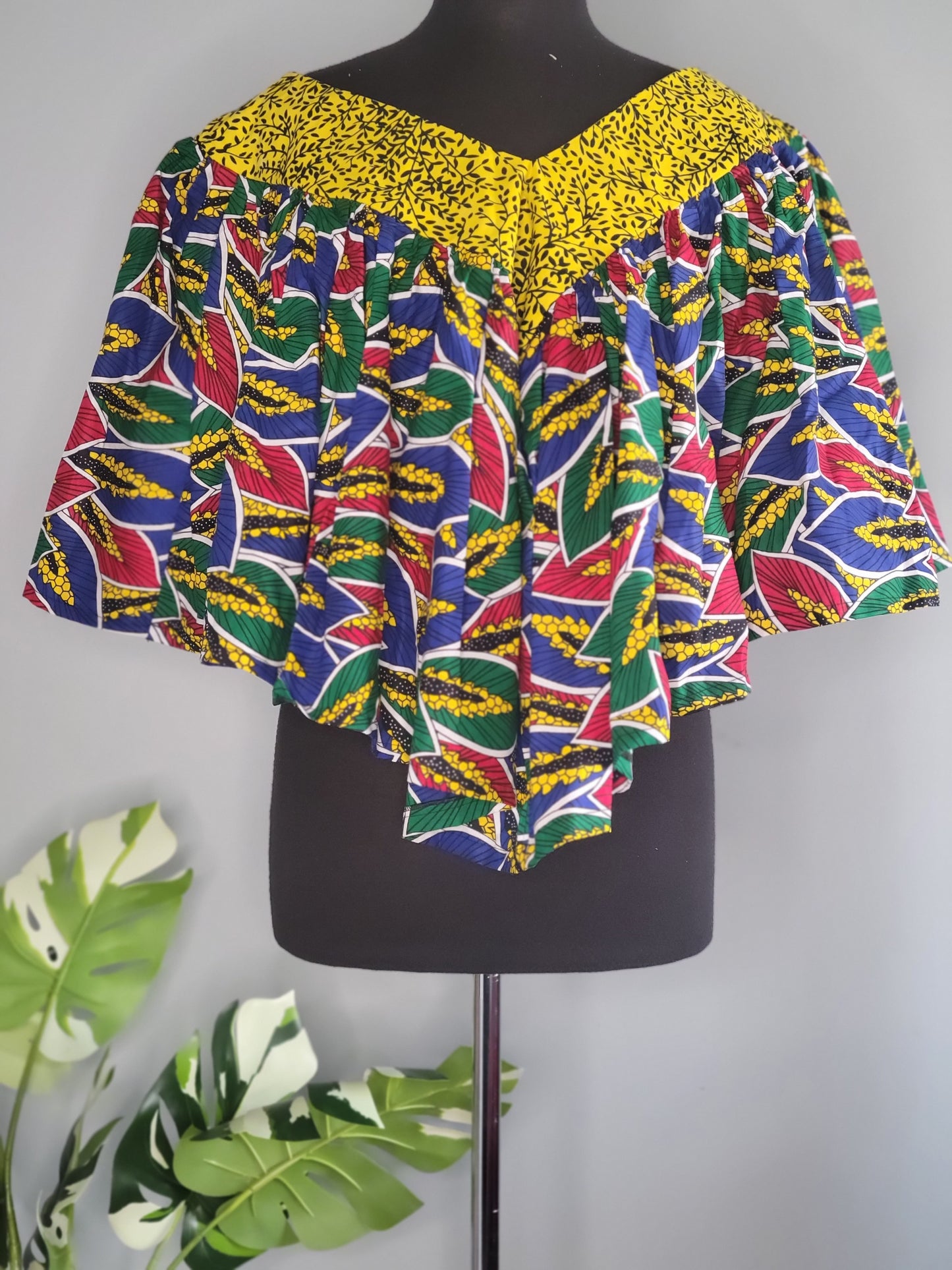 Ara yellow design cape top